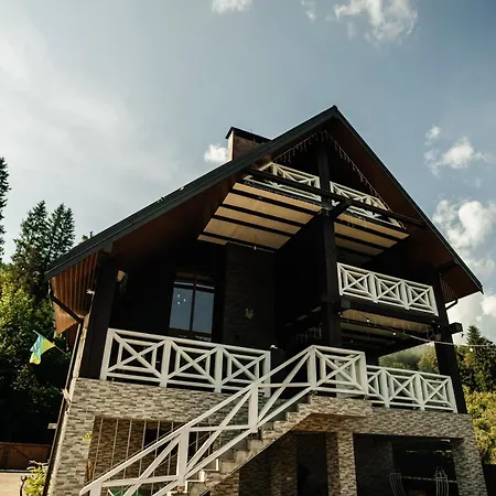 Tukhlay Hotel *