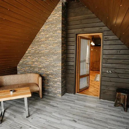 Hotel Tukhlay *